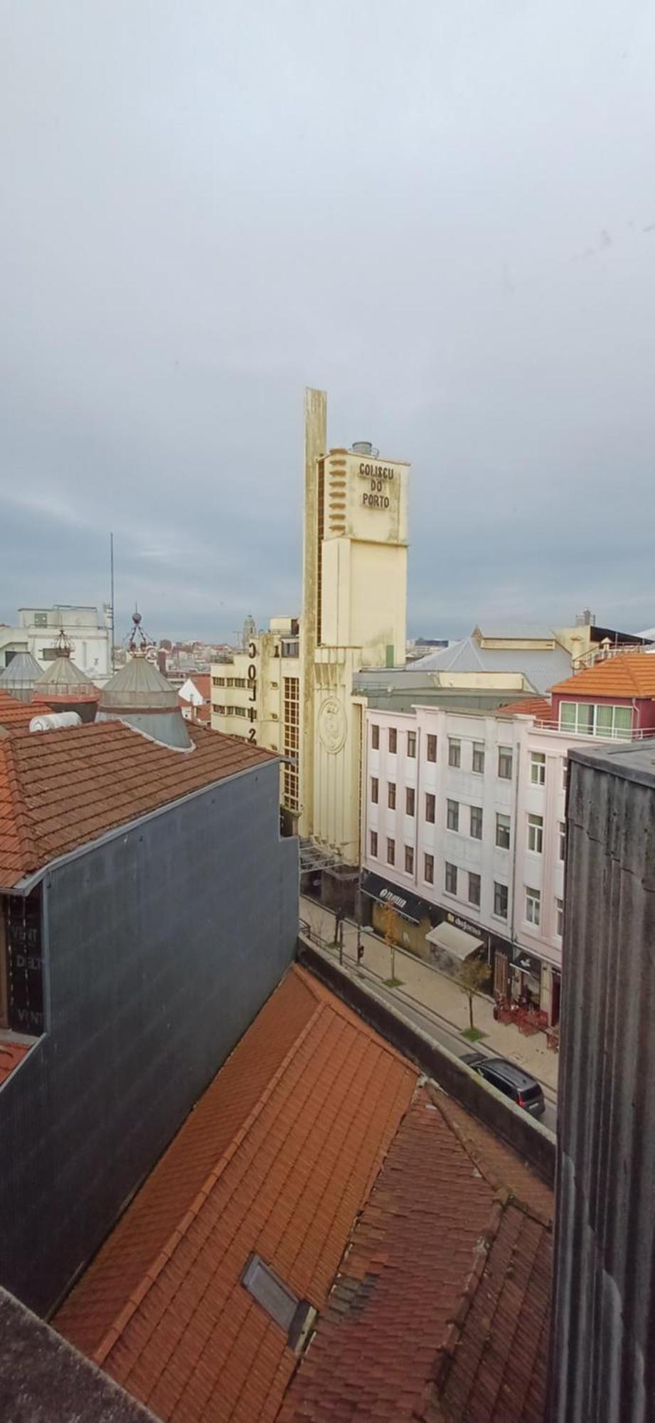 Plan C Downtown Apartment Porto Luaran gambar